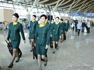 韩国美女主播青草空姐制服(「制服鉴赏」春秋航空空姐制服)