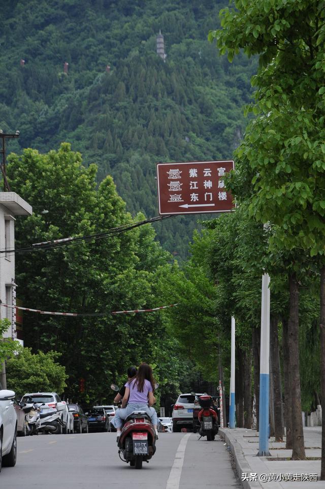 陕甘川交界有座神秘“边城”，美女很多，人口密度之高吓到初访者