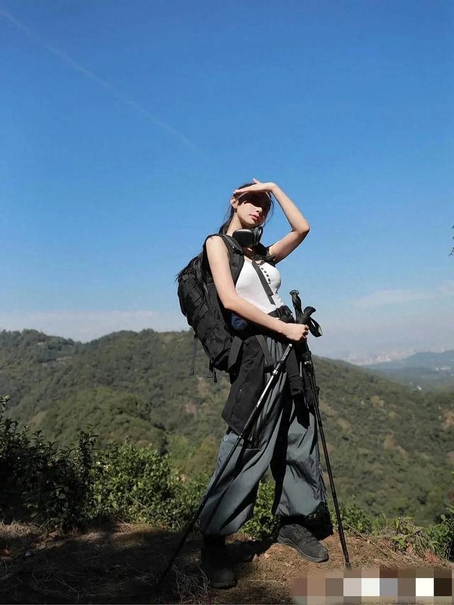 迷失在明城墙的诗意世界！南大美女学姐带你游走不一样的城市风景