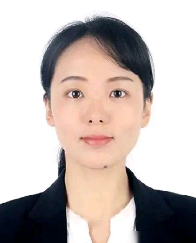 令人骄傲！20多岁的美女学霸当上985高校博导，颜值比才华还出众