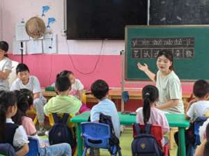 兴平市南留村的美女(陕西职业技术学院